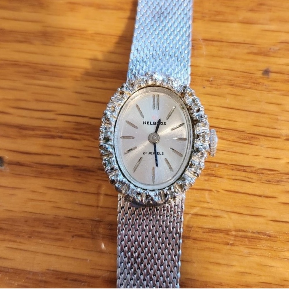 Vintage Helbros Diamond Stainless Steel
Watch EUC